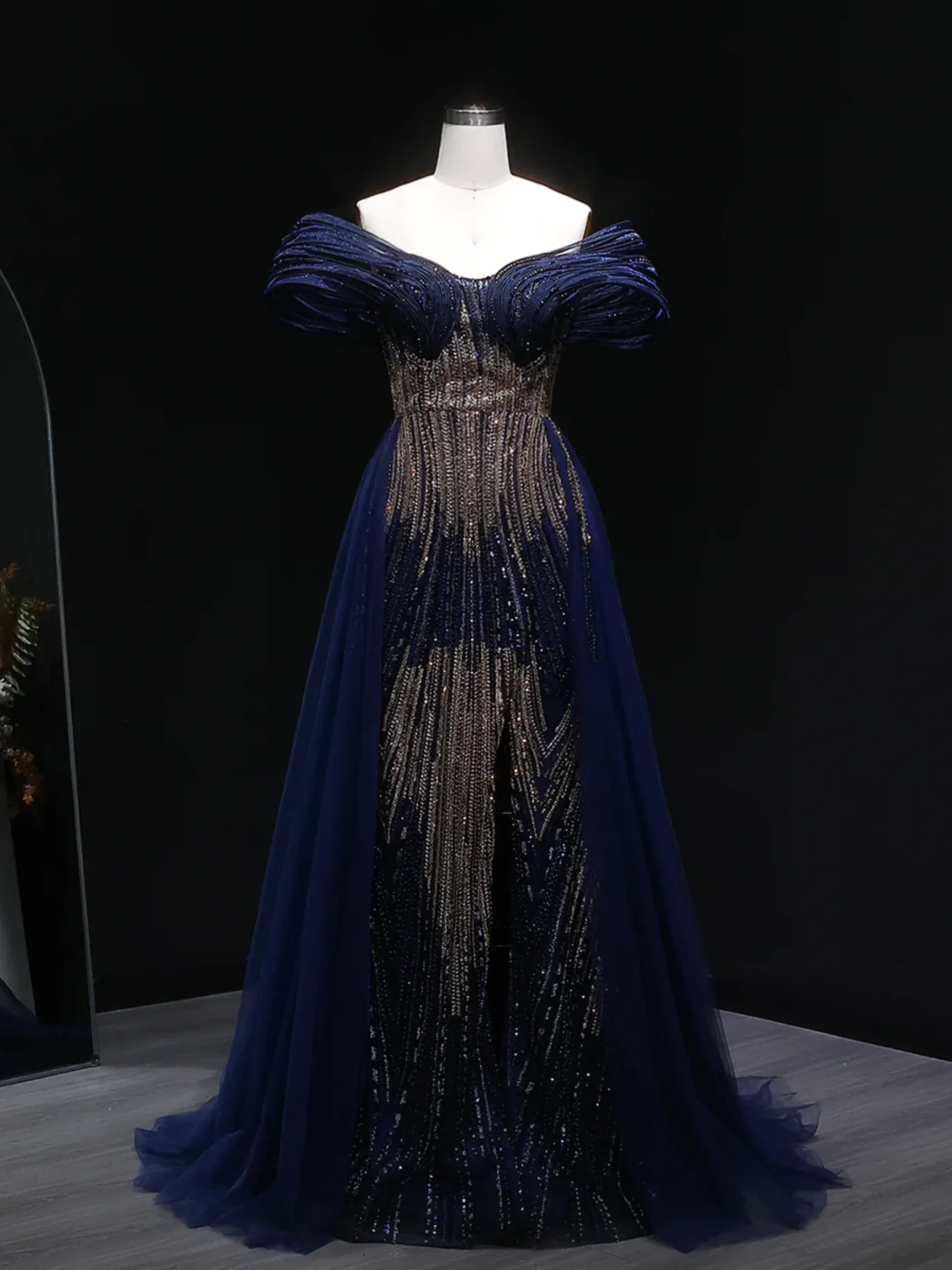Corset Opulence - Image 6